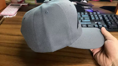 Gray Aygisyn hat