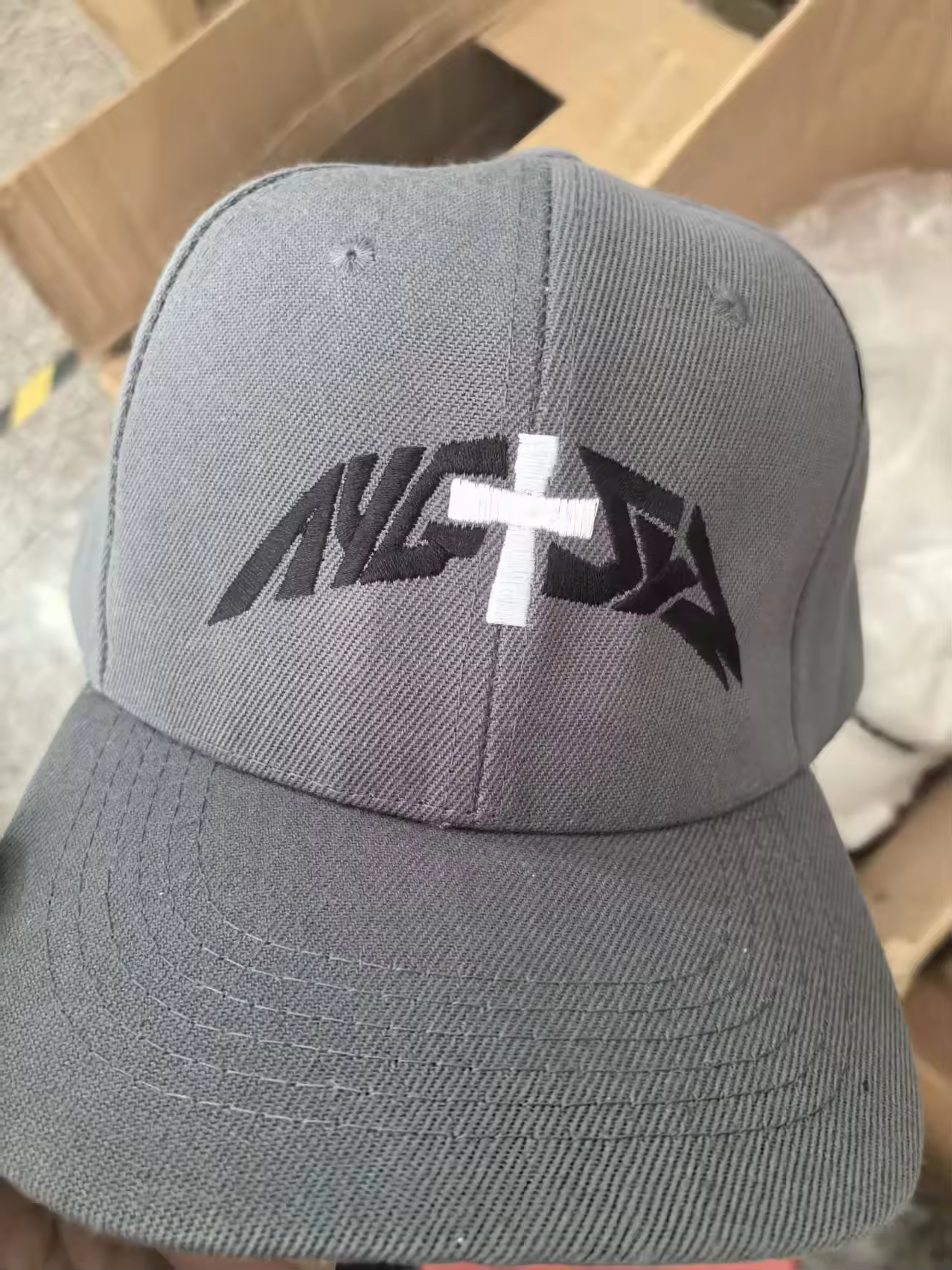 Gray Aygisyn hat
